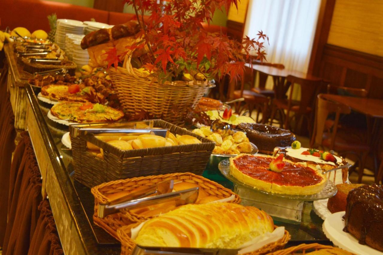 Sky Borges Hotel Alpenhaus - Gramado Ngoại thất bức ảnh