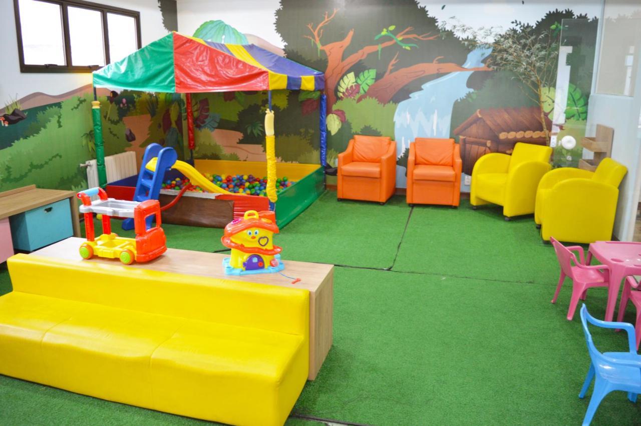 Sky Borges Hotel Alpenhaus - Gramado Ngoại thất bức ảnh